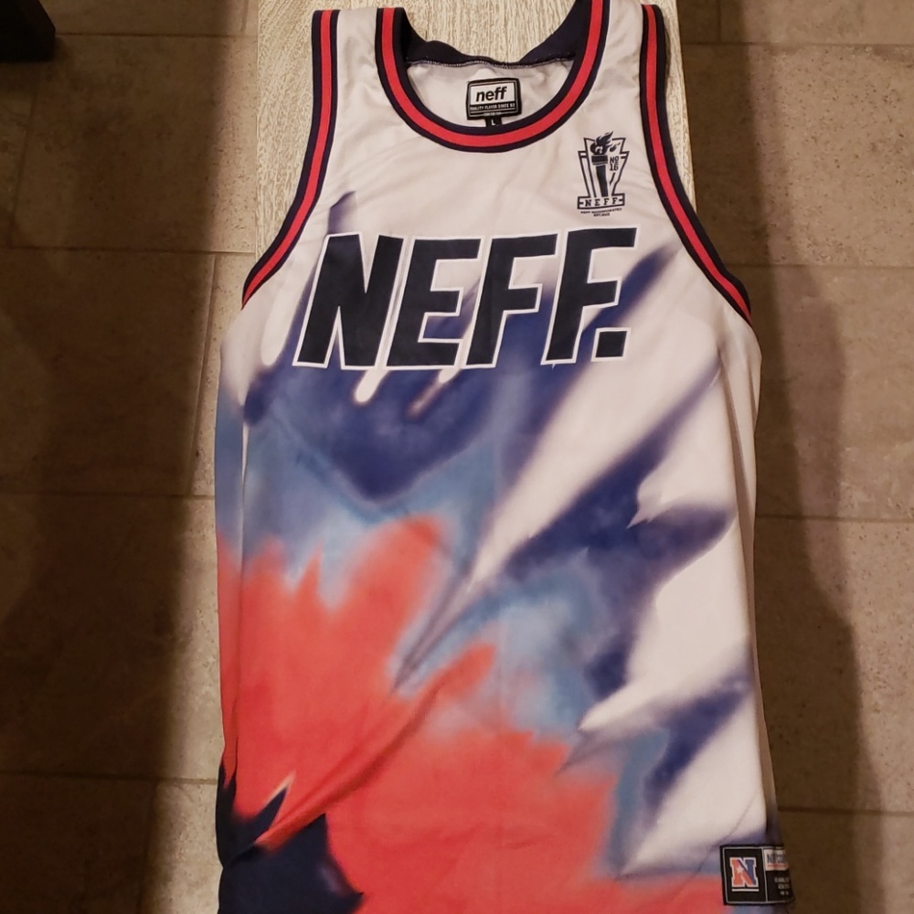 NEFF Tank